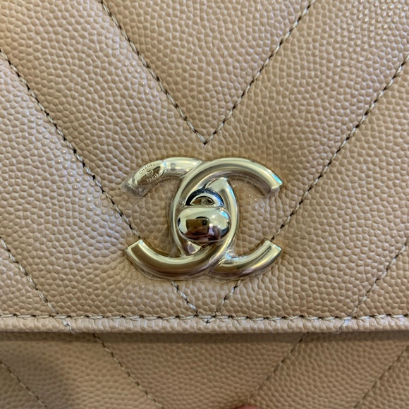 ❌SOLD❌Chanel coco handle - Picture 4 of 8